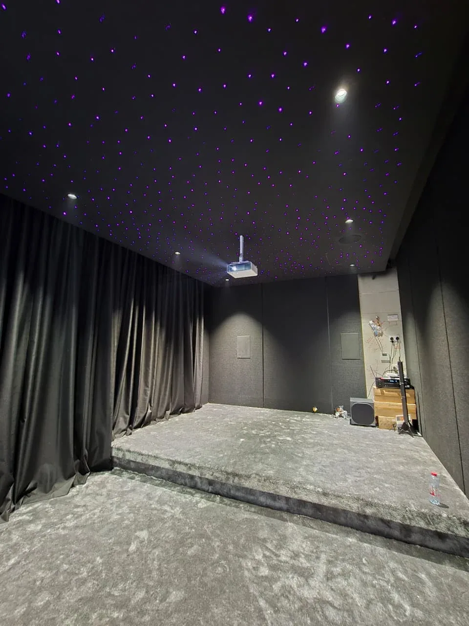 Home cinema in Tilal Al Ghaf, by Trodac